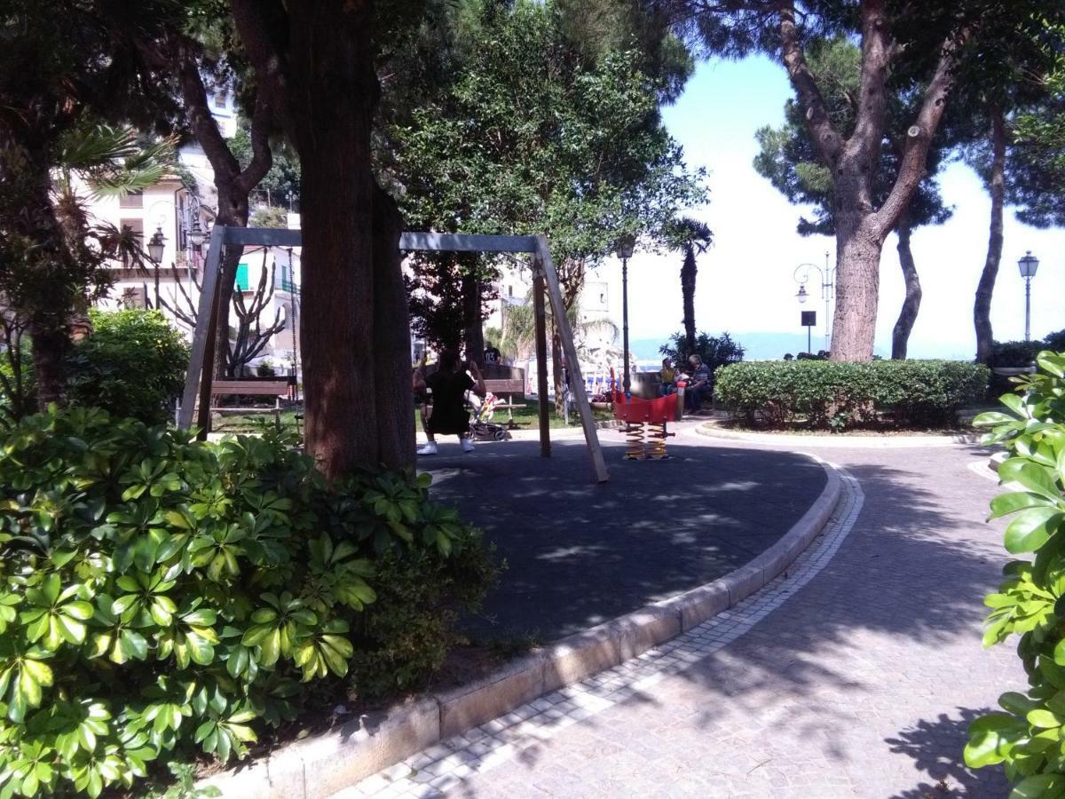 Casa Rosa Appartamento Con Giardino Cetara Buitenkant foto